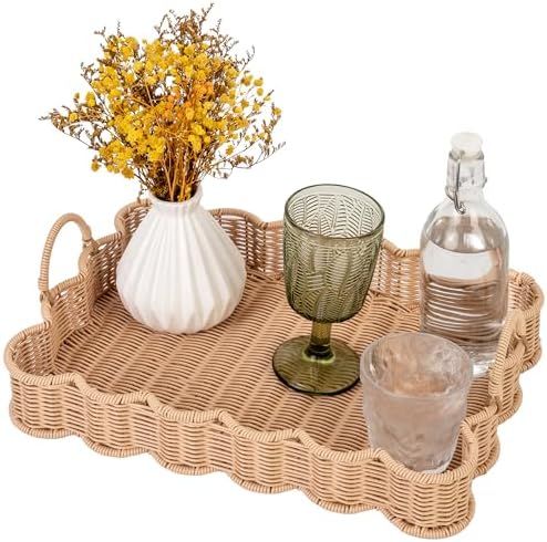 GRANNY SAYS Scalloped Wicker Serving Tray 15x11x2 Inches